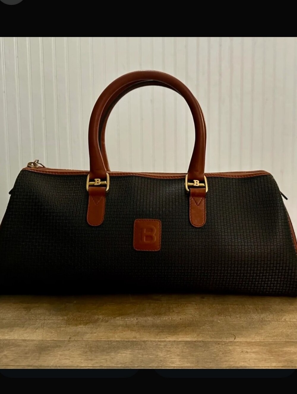 Bally Vintage Leather Handbag W/Logo Goldtone Hardware Black & Brown - Picture 7 of 17